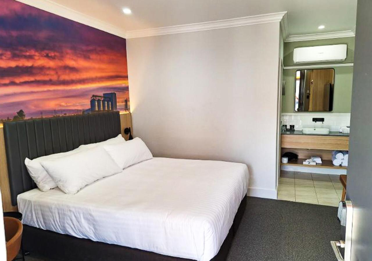 Royal Hotel-Motel Moree Ngoại thất bức ảnh